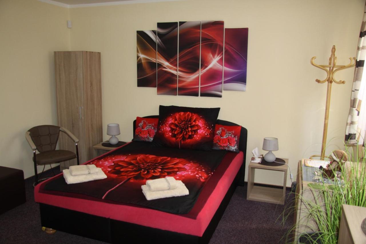 Pension Relax U Komina Františkovy Lázně Buitenkant foto