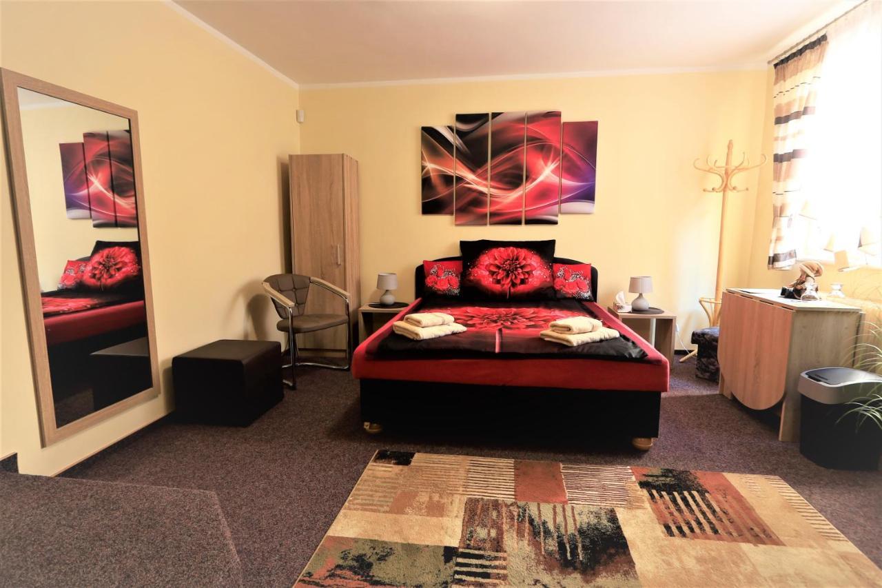 Pension Relax U Komina Františkovy Lázně Buitenkant foto